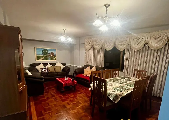 El Hogar - Sucursal Calle Julio Mendez Y Obispo Anaya Con Garaje Cubierta