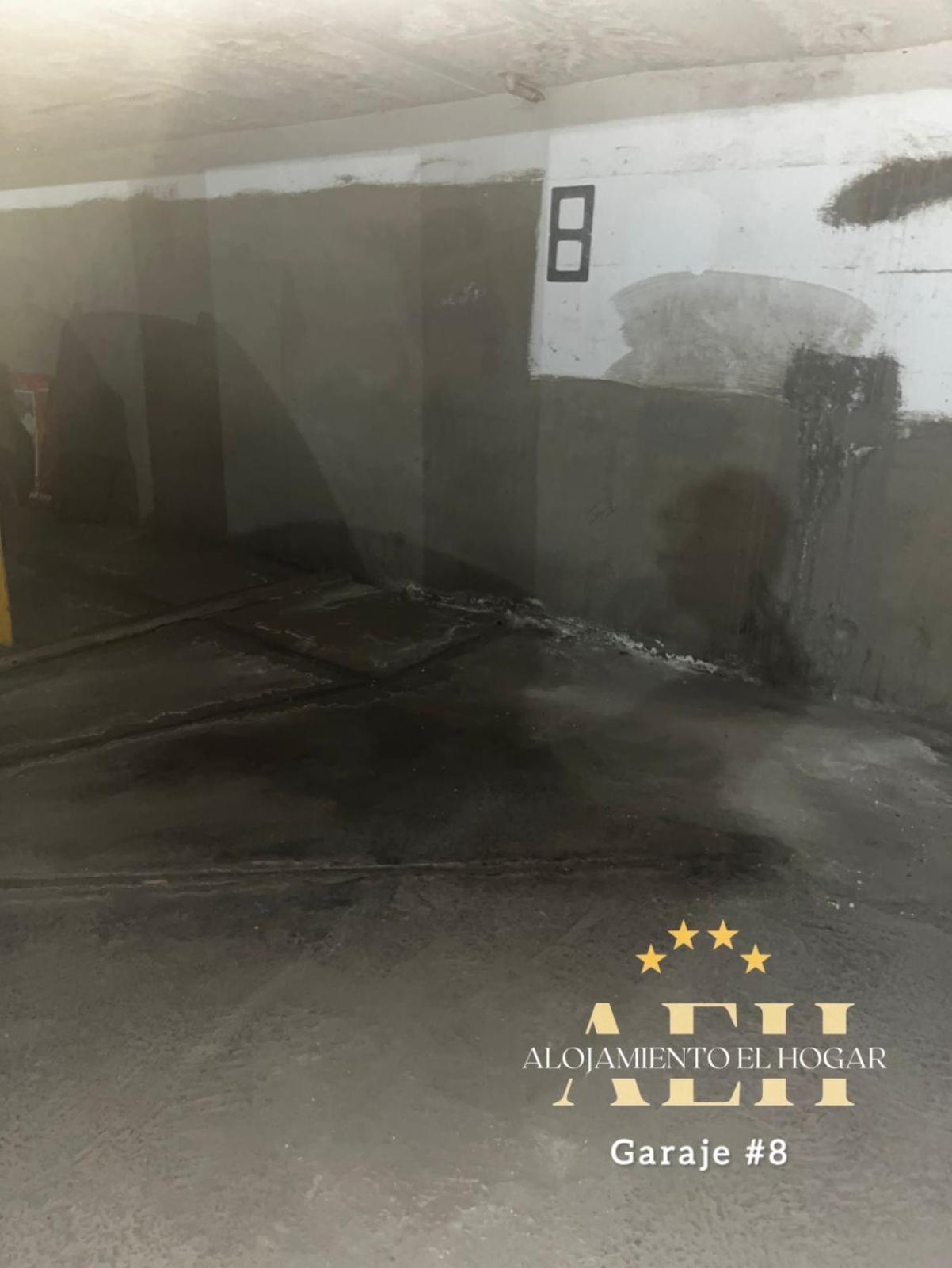 El Hogar - Sucursal Calle Julio Mendez Y Obispo Anaya Con Garaje Cubierta
